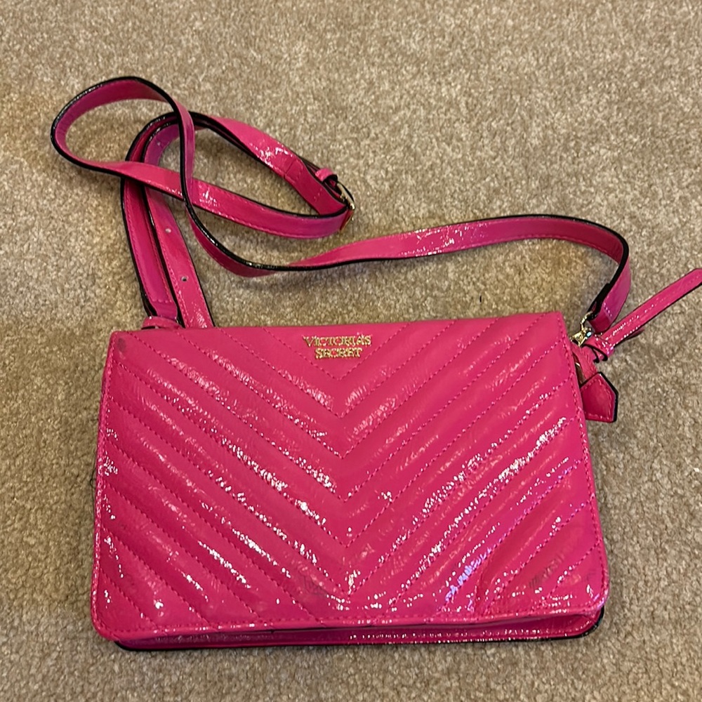 Victoria’s Secret pink shoulder purse